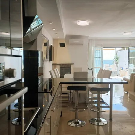 Townhouse Beachfront Costa, By Casa Del Sol Hr Benalmadena