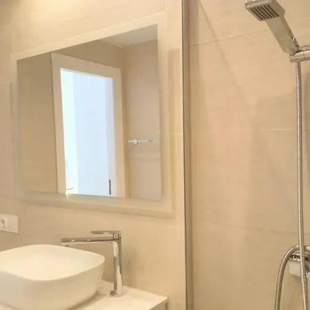 Townhouse Beachfront Costa, By Casa Del Sol Hr